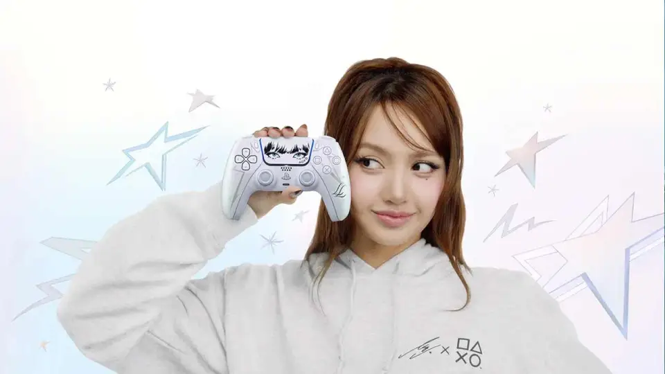索尼与Lisa合作推出了一款设计大胆的PS5手柄
